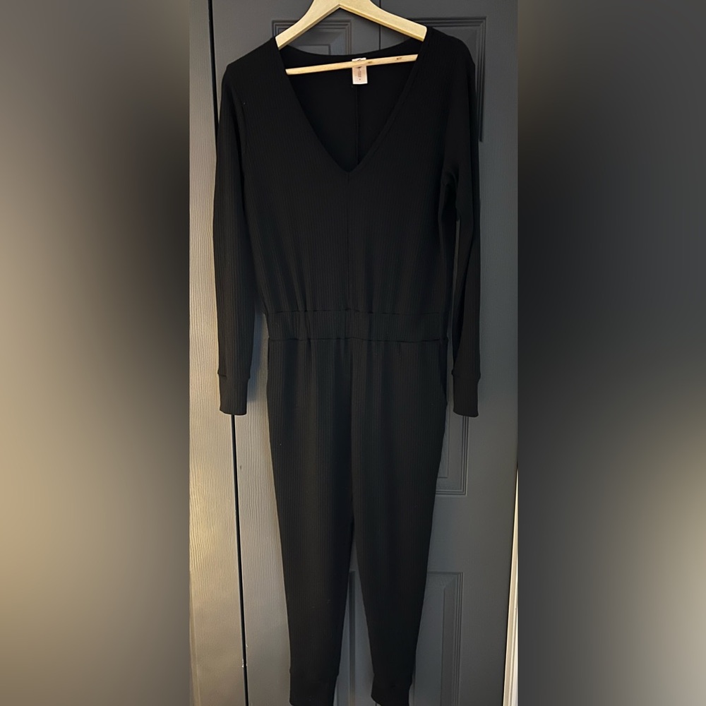130- Smash + Tess  Black Long Sleeve Ribbed Romper